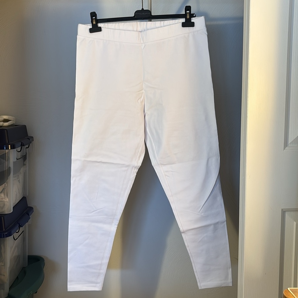 White pant XL